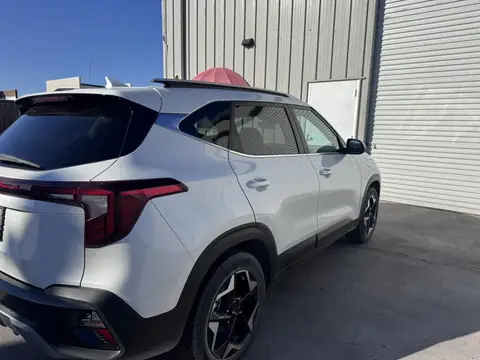 Kia Seltos window tint: 15% over rear half privacy windows, 35% front doors, 5% sunstrip