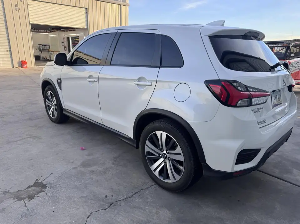 Mitsubishi Outlander window tint: 5% all sides and rear, 50% Full windshield and a 5% sunstrip (view 3)