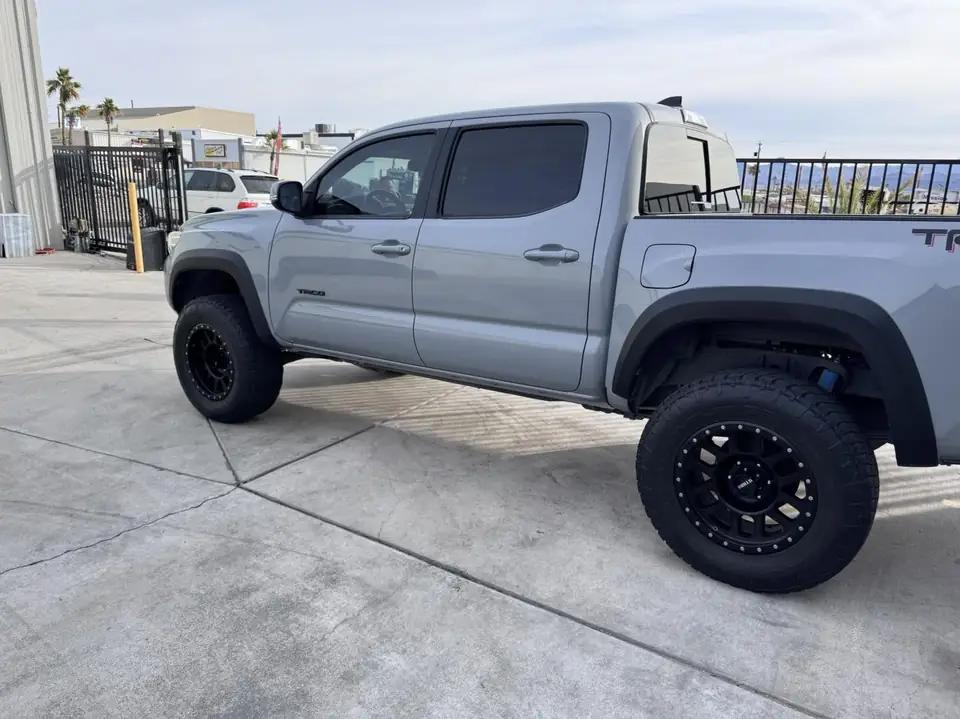 Toyota Tacoma window tint: 5% C-IR rear doors, 35% C-IR front doors, 5% sunstrip (view 2)