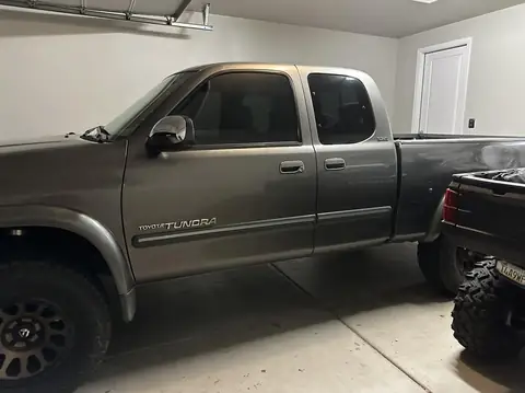 Toyota Tundra window tint: 20% Ceramic front roll ups (view 2)